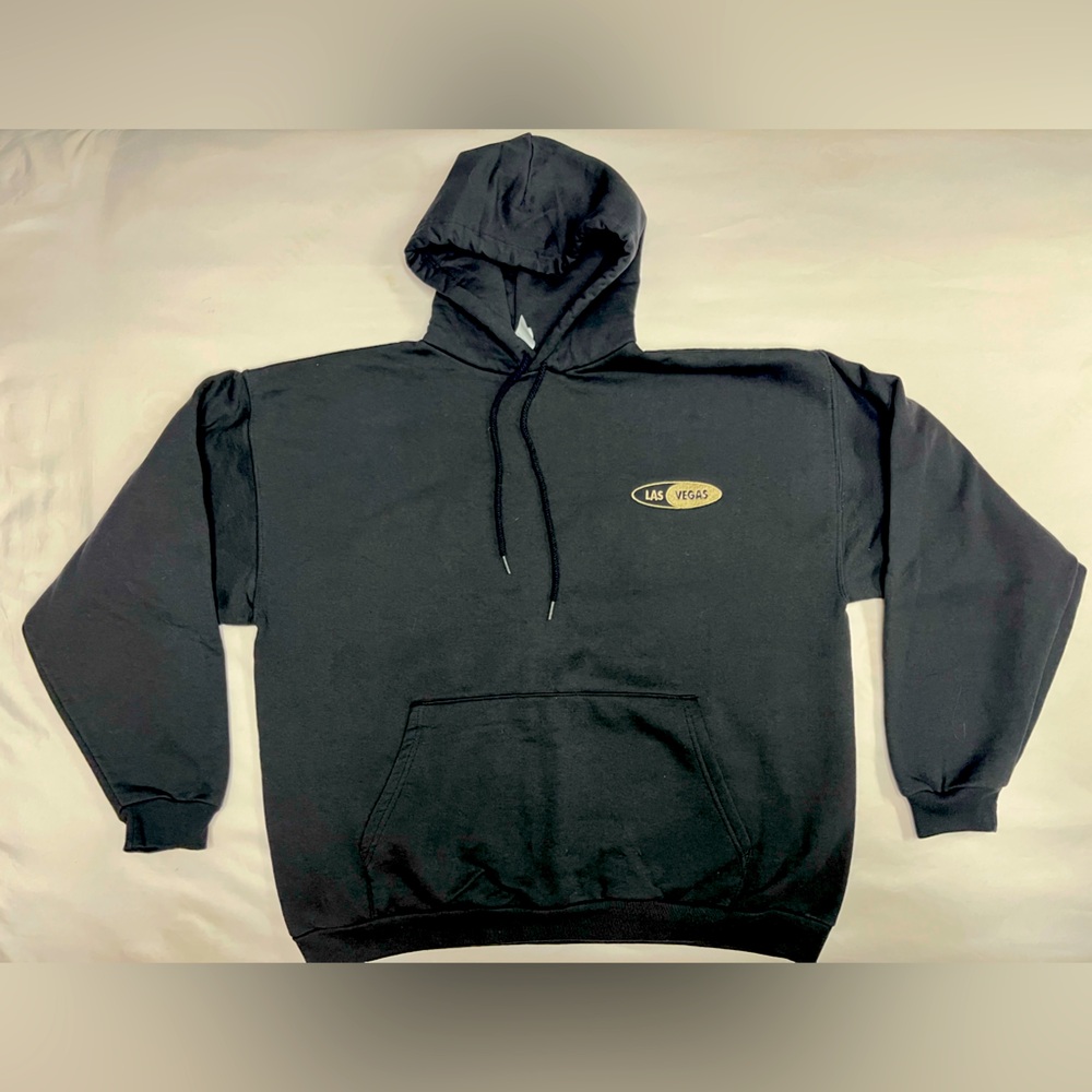 Las Vegas hooded black sweatshirt nice quality.
X-large fabric of USA B&E Sport